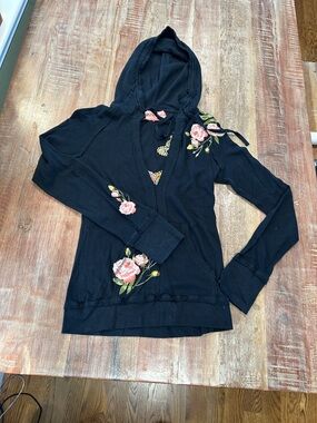 Johnny Was VTG Black Waffle-Weave Pocket Hoodie with Pink Rose Embroidery